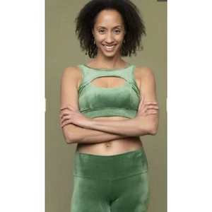Conjunto de sujetador y leggings deportivos Velour Peek-a-Boo XS: Sage - Imagen 1 de 5
