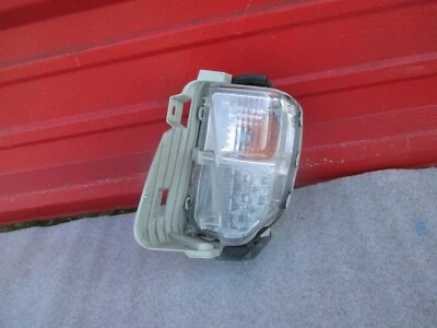 2012 2013 2014 2015 Toyota Prius LH поворотник лампа OEM - Изображение 1 из 4