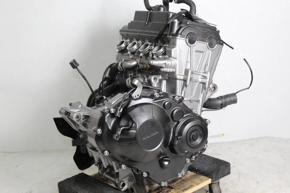 Honda CBR650F 2016 motor OEM Foto 1 de 4