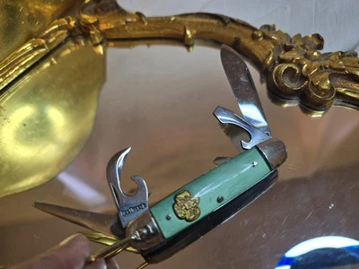 kutmaster pocket Knife 1962 Girl Scout 4 blade UTA14GR Green Acetate - Image 1 of 4