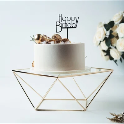 Expositor de metal con soporte para pasteles geométrico dorado glamuroso con tapa cuadrada de vidrio de 12" Foto 1 de 4