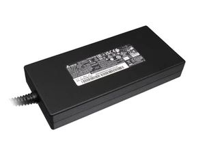 MSI GE76 Raider 11UG/UH (MS-17K3) Original Netzteil 240,0 Watt - Bild 1 von 4