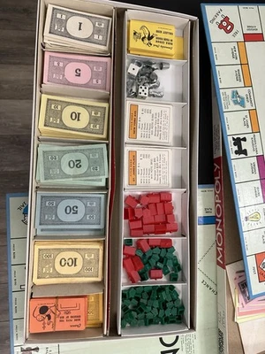 Juego de mesa Monopoly 1961 Parker Brothers Fichas de metal vintage con 2 tableros Foto 1 de 4