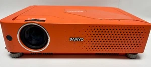 Sanyo ProxtraX PLC-XE31 LCD Multiverse Projector Spares/Repair - Picture 1 of 4