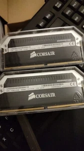 Corsair Dominator Platinum 32GB, DDR4-3000 - Bild 1 von 1