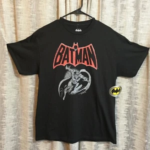 Batman Classic Distressed Black Large Shirt w/ Tag NEW - Picture 1 of 4