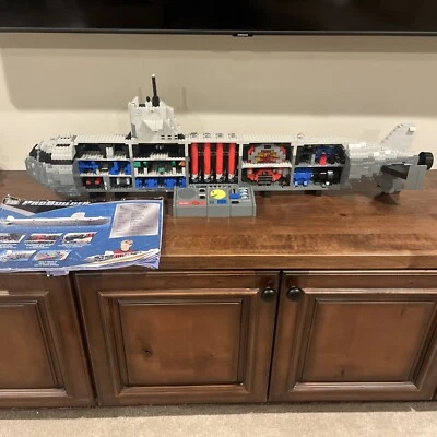 Mega Bloks Pro-Builder Set #9775 SEA WOLF SUBMARINE SHIP Works - Image 1 of 4