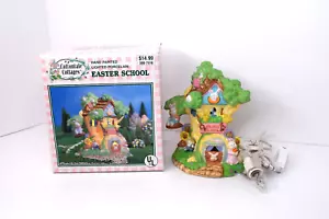 Escuela de Pascua de porcelana iluminada pintada a mano cabañas de algodón vintage - Imagen 1 de 17
