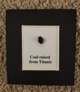 4 KLEINE STÜCKE NEU VERFILZTE AUTHENTISCHE KOHLE AUS OZEANDAMPFER TITANIC - Bild 1 von 4