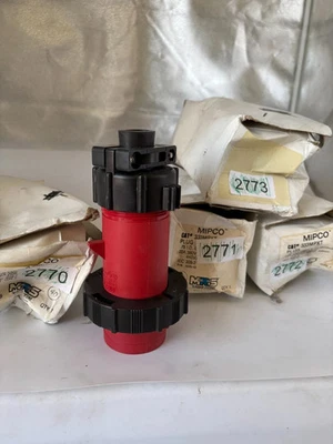 Неметаллическая вилка MIPCO 333MPXT 32 А 440 В (1 коробка на заказ) - Изображение 1 из 4