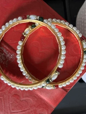 Vintage Gold Tone Faux Pearl Bracelet - Image 1 of 3