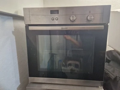 Neff Einbaubackofen Edelstahl, Umluft, Pizzafunktion, Grill - Bild 1 von 4