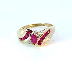 Red Stone Lady's Stone Ring 10K Yellow Gold 2.5g Size:6.75 (MI1070806) - Picture 1 of 14