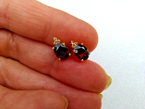 Natural Garnet with Natural Diamonds Stud Earrings Solid 14kt Yellow Gold - Picture 1 of 4