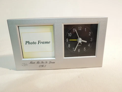 CHS Quartz Alarm Clock with Photo Frame "Meet Me in St. Louis" 2004 Cover
