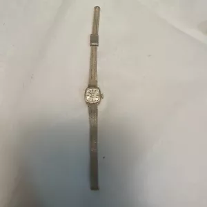 vintage helbros ladies quartz watch gold toned - Picture 1 of 3