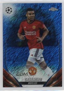 2023-24 Topps Chrome UEFA Club Competitions Blue Shimmer Refractor /150 Casemiro - Bild 1 von 4