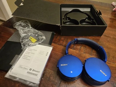 Sony MDRXB950B1 Auriculares Inalámbricos Sobre la Oreja Conector Lado Derecho Dañado Foto 1 de 4