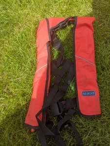 Seago 150N Adult Inflatable Life Jacket - Picture 1 of 8
