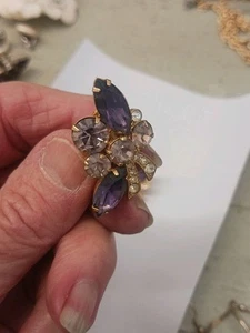 Vintage Eisenberg Eis lila & Lavendel Strass Krappen Set goldfarbene Clip Ohrringe - Bild 1 von 6