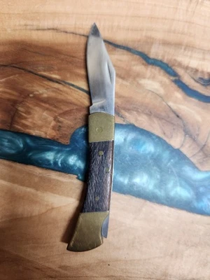 Every Day 携带折叠刀带木柄和黄铜螺栓 — 第 1/4 张图片