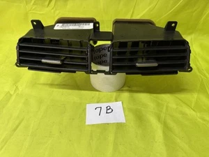 2008-12 HONDA ACCORD SEDAN FRONT MIDDLE CENTER DASH AC AIR VENTS DUAL OEM BLACK - Picture 1 of 7