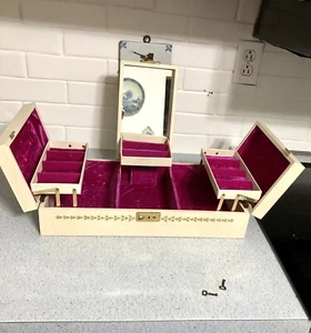 Vintage Large Musical Jewelry Box~Lock And Keys~Fold Out’s~Mirror~EXCELLENT COND - Picture 1 of 18
