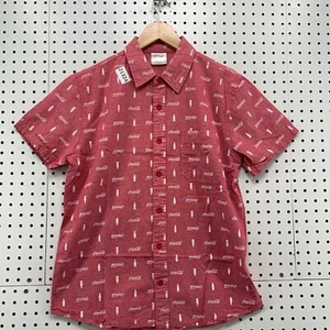 Coca Cola Button Shirt Red All Over Print Logo Short Sleeve Adult Small 19.5x28 - Picture 1 of 15