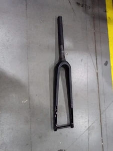 Tapered Crown 700C Carbon Fiber Gravel Road Bike Fork 70mm Disc Brake Thru Axle - Picture 1 of 11