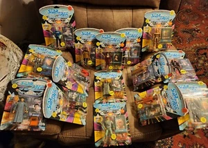 Lot Of 15 Star Trek The Next Generation Playmates 1993 Action Figures NIB - Picture 1 of 16