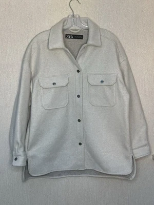 Zara shacket jacket Sz M grey oversizebeige oversized pockets snap collared - Image 1 of 4