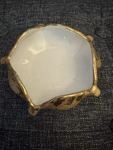 Vintage 22 KT Weeping Gold Scalloped Tulip Edged Candy Bowl Dixon Art Studios - Picture 1 of 2