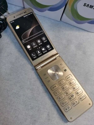 C/N version Samsung SM-W2017 Android smart flip phone A++ - Image 1 of 4
