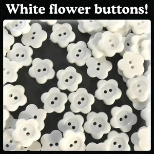 20 or 40 14mm white plastic flower buttons 14mm 9/16 flowers white 14mm - Picture 1 of 1