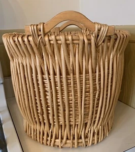 Rectangular REED BASKET with WOOD HANDLES 19” x 16” x 15” - Picture 1 of 5