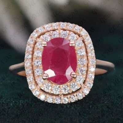 Anillo de compromiso de diamantes y rubíes naturales de corte ovalado de 6,00 quilates enchapado en oro rosa de 18 quilates Foto 1 de 4