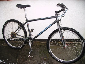 KONA FIRE MOUNTAIN 18" MOUNTAIN BIKE - Picture 1 of 1