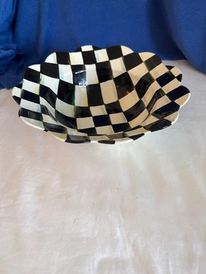 "Tazón para servir esmaltado a cuadros cortesanos Mackenzie Childs borde de pétalo festoneado 11,5""" Foto 1 de 4