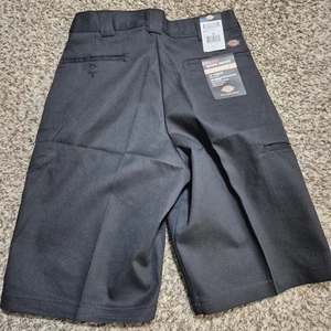 NWT Dickies 13" Work Shorts Men's Size 34 Black Flex Multi-Pocket Loose Fit - Picture 1 of 8