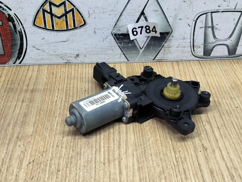 Jaguar XF X250 Facelift Front Right Door Window Regulator Motor D360600 /FC8060 - Image 1 of 4