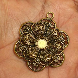 1 Stck., 2 Zoll Deutsch Silber Anhänger Golden - Bild 1 von 8