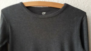 T-Shirt nachhaltig Jungen H&M basic Gr. 146-152 grau