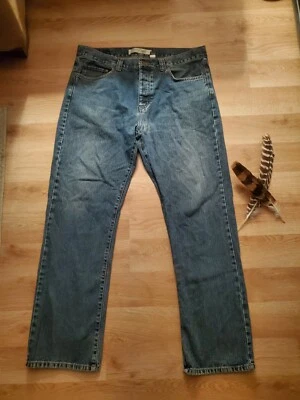 Jeans masculino Urban Up cintura média lavagem leve perna reta azul tamanho 36X32 - Imagem 1 de 4