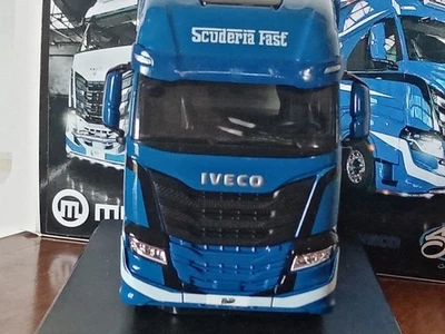 Eligor 1:43 camion Iveco S-Way Scuderia FAST - Immagine 1 di 4