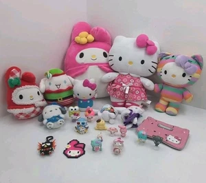 Riesiges Hello Kitty & Friends Set 23 Sanrio Mini Figuren Schlüsselanhänger Plüschtiere - Bild 1 von 24