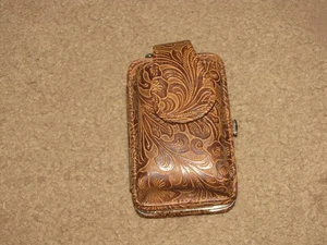 NWT The Metropolitan Wallet Hard Case Brown Flower Cell Leather Card ID - Picture 1 of 3