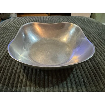 Wilton Columbia PA EUA tigela de servir de alumínio meados do século prato moderno - Imagem 1 de 4