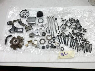 SUZUKI AN 400 WVAU BURGMAN Schrauben Kleinteile Muttern für Motor Zylinder K1 K2 - Bild 1 von 4