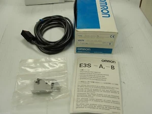 Omron photoelectric switch E3S-BT11-L, 12 to 24 VDC - Picture 1 of 4