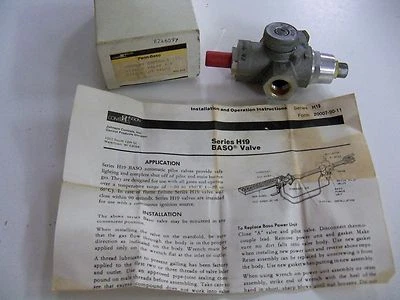 H19AL-2 Johnson Controls 1/2 PSI G-LP Pilot Valve Penn-BASO 3/8" - Image 1 of 4